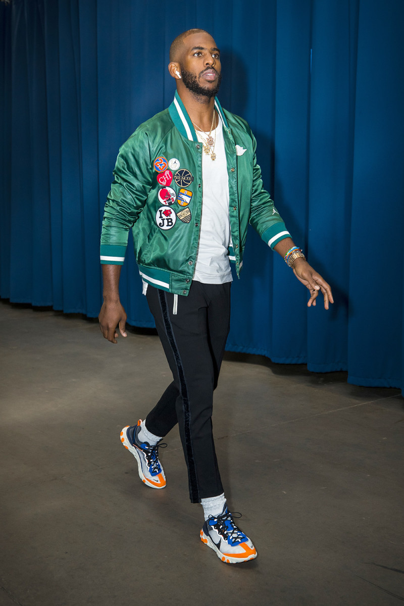 chris-paul-walk-ins.jpg